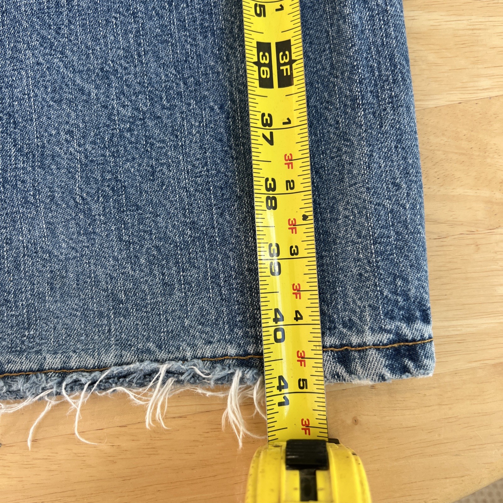 Levis 569 Loose Straight Leg Jeans Mens 38×30 Light Wash Blue Denim 00569-4550