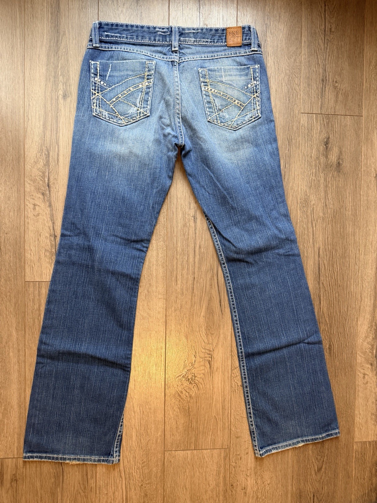 BKE Stella Bootcut Distressed Medium Wash Denim Jeans Women’s 29 x 31.5