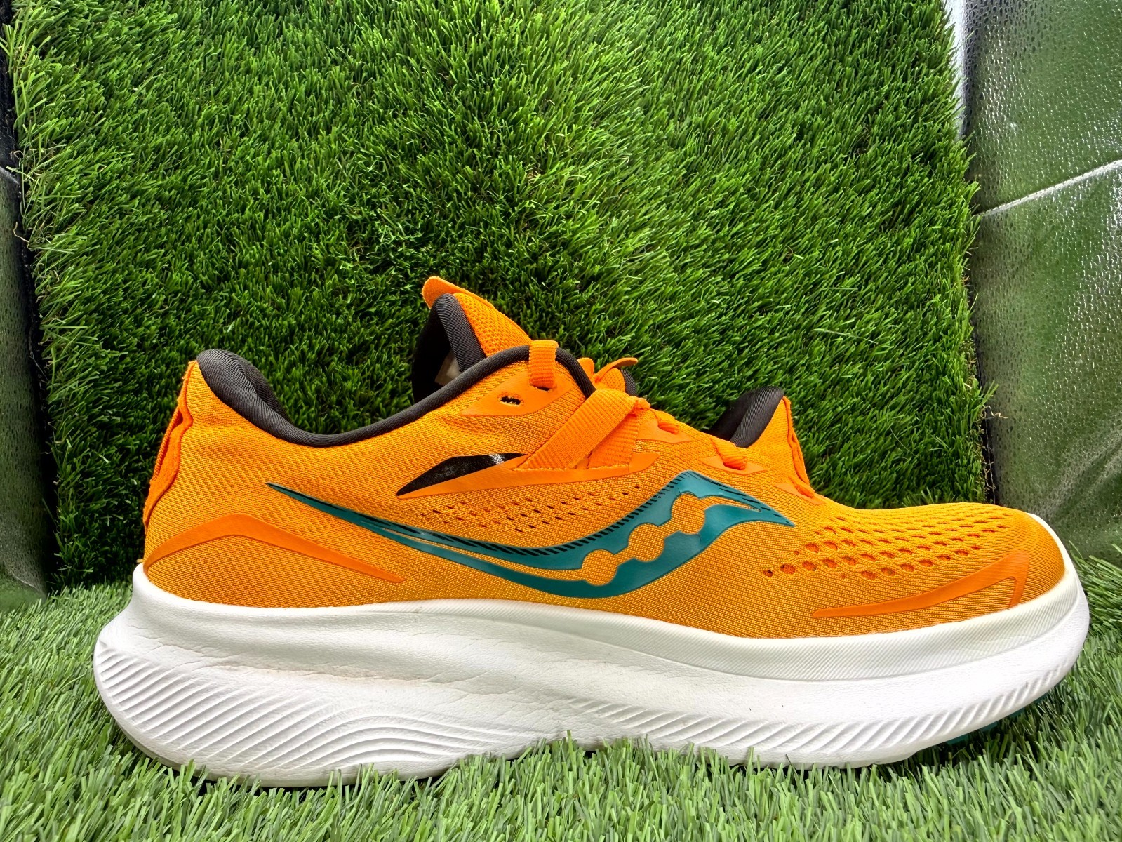 Saucony Ride 15 S20729-30 Athletic Sneaker Men’s 8.5 Orange Mesh Sports Training