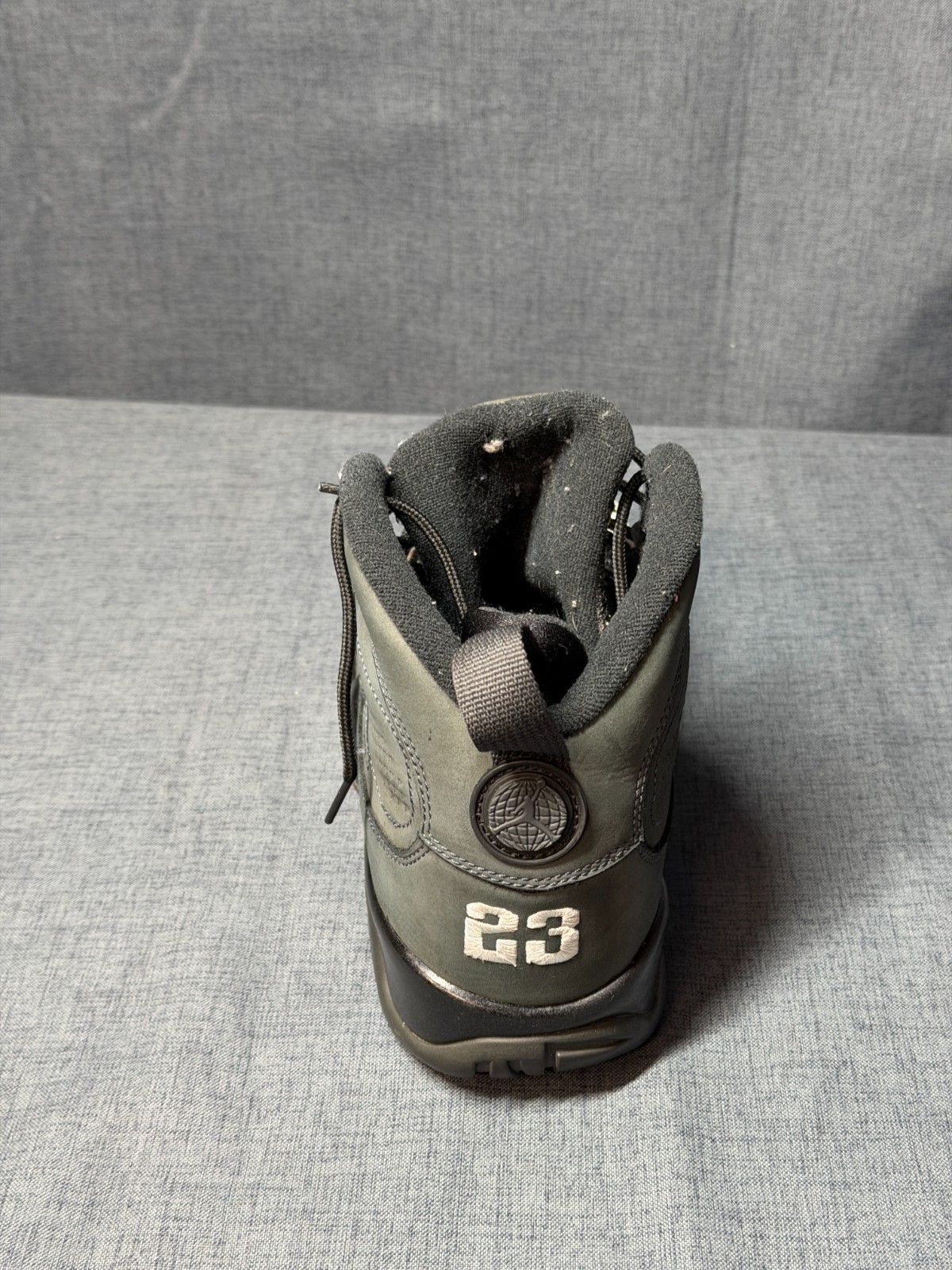 Size 8.5 – Air Jordan 9 Retro Anthracite Black & Grey) 302370-013