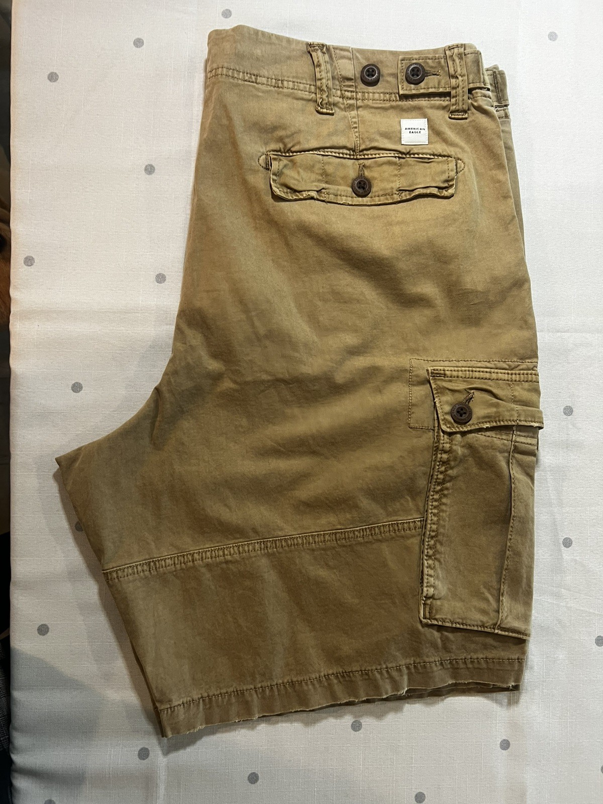 American Eagle Next Level Flex Classic Cargo Shorts Khaki Men’s Size 42 NWT