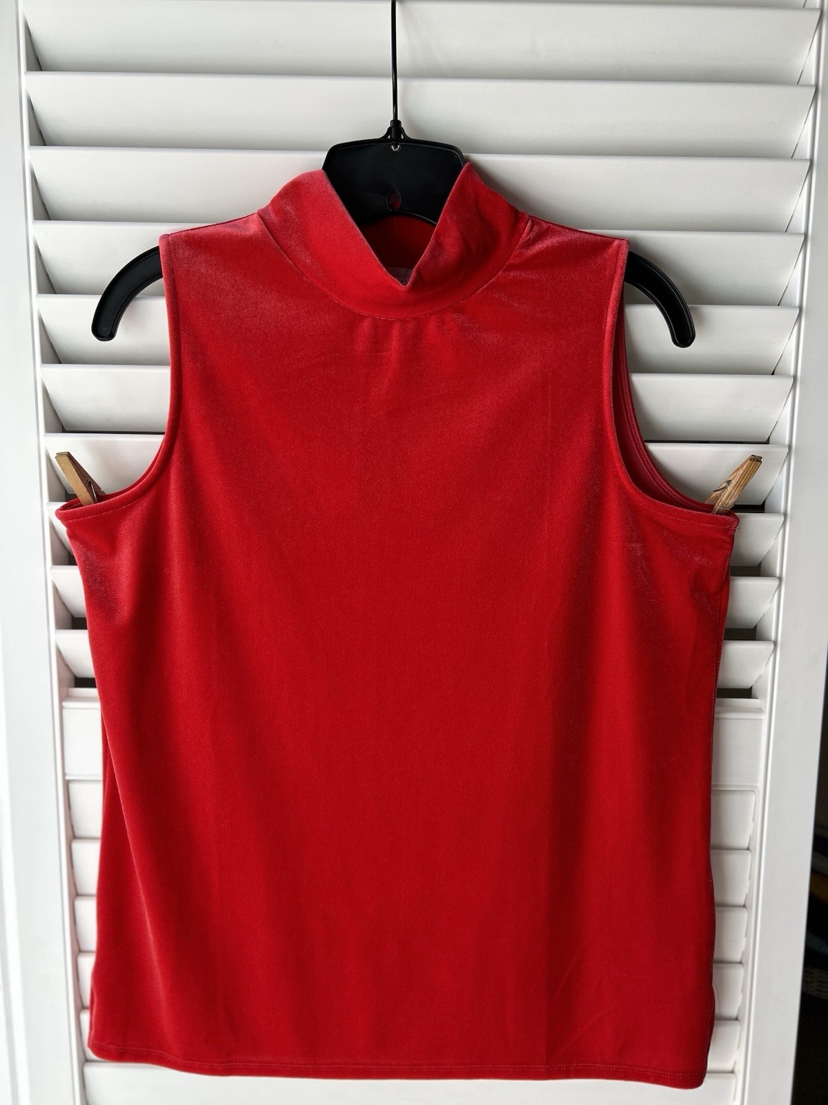 Chico’s Velvet Mock Neck Tank Red 1 NWT
