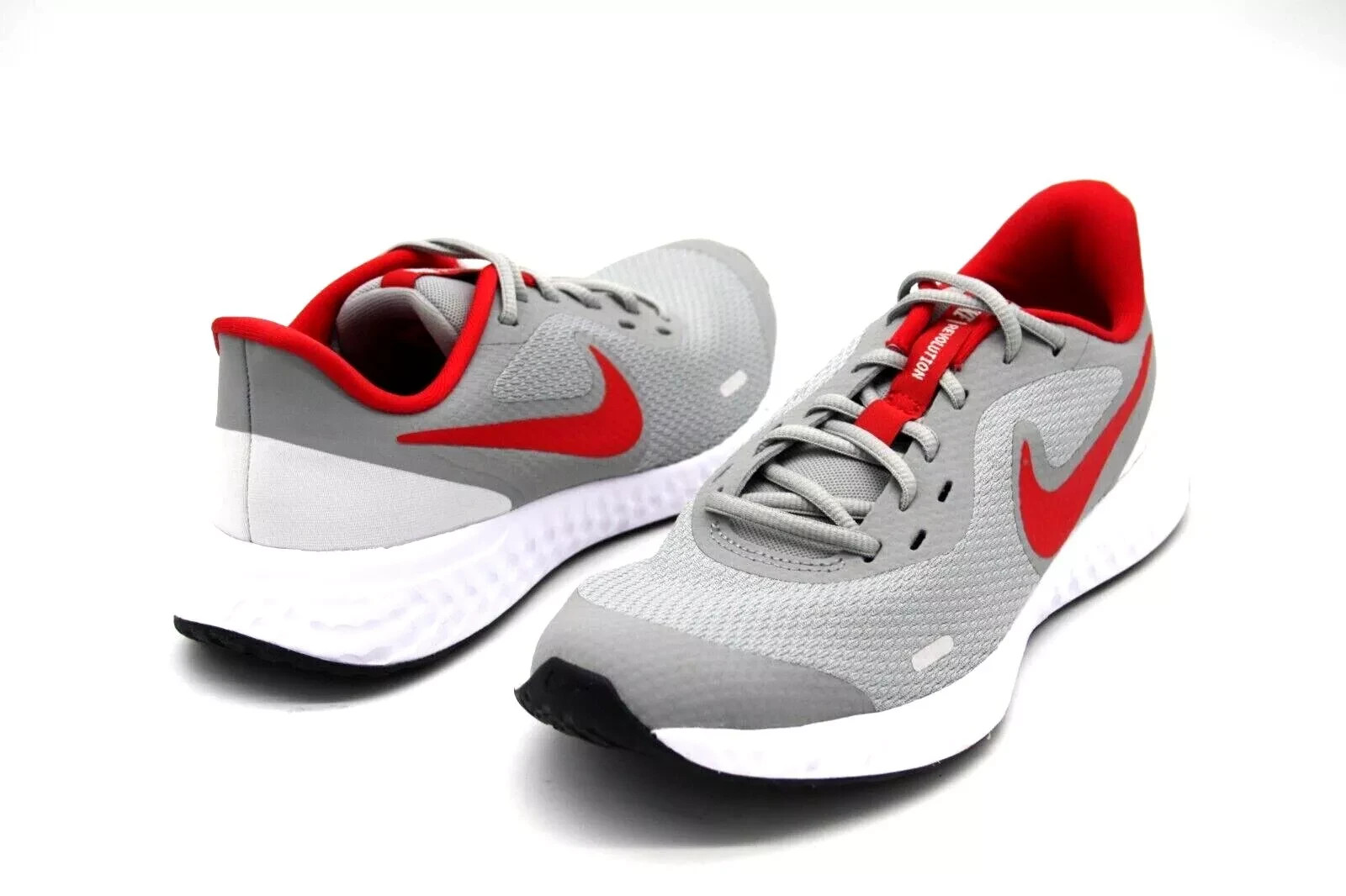 Nike Revolution 5 (GS) Grey/Red Kids Size 6Y BQ5671 013