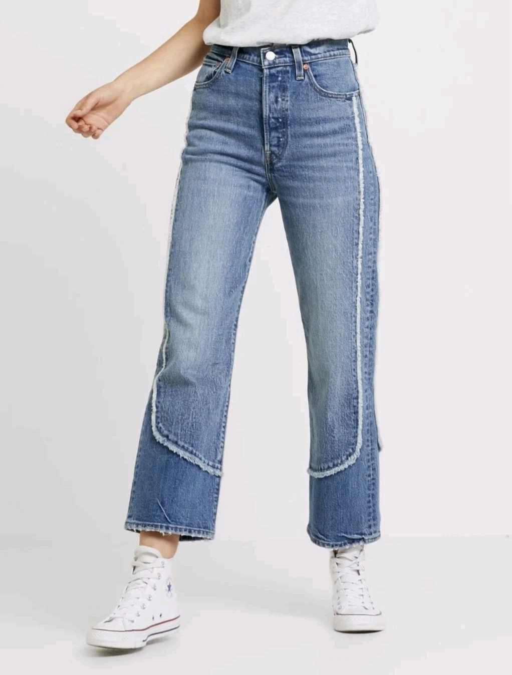 Levis Women Ribcage Straight Leg Jeans Medium Wash Distressed Fringe Button Fly
