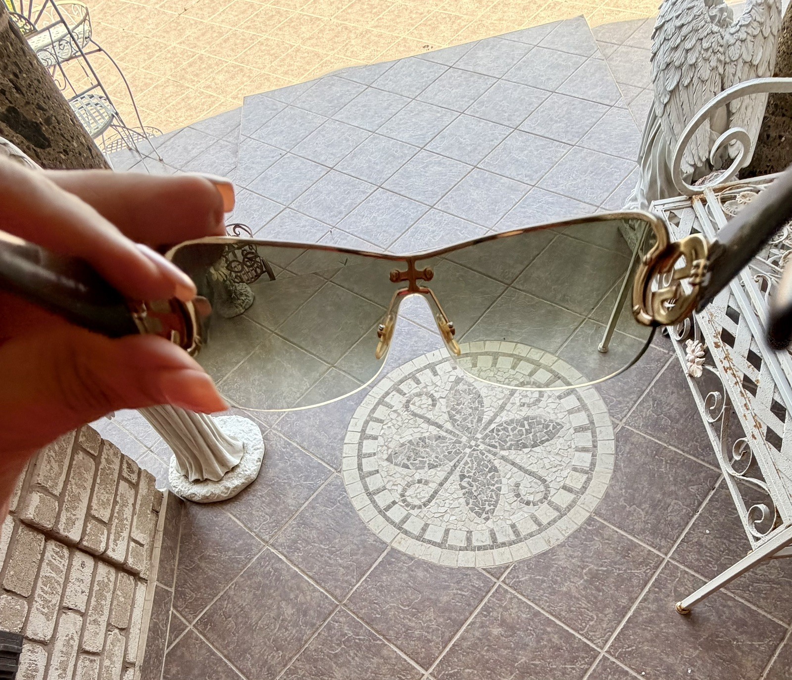 Authentic Gucci GG 4224/S Rimless Oversized Shield Sunglasses Gray Lens