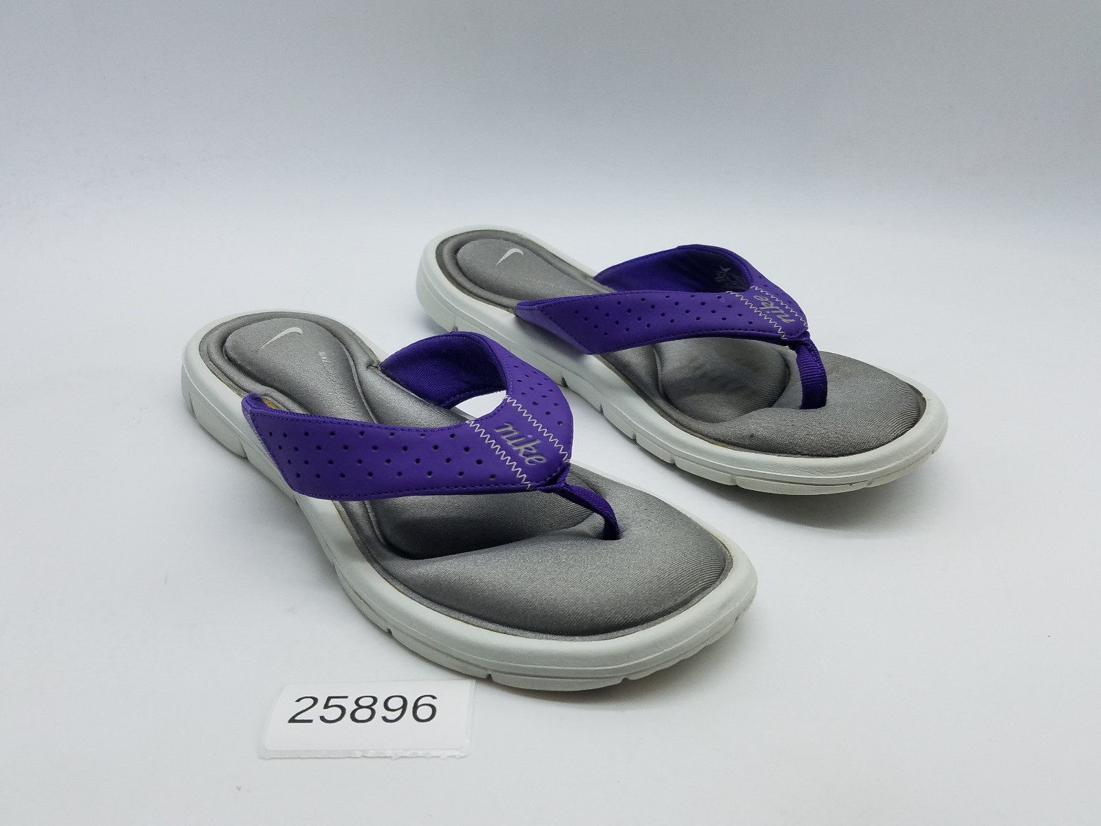 Nike Comfort Cushioned Footbed Women’s Size 9 Flip Flop Thong Sandals Gray