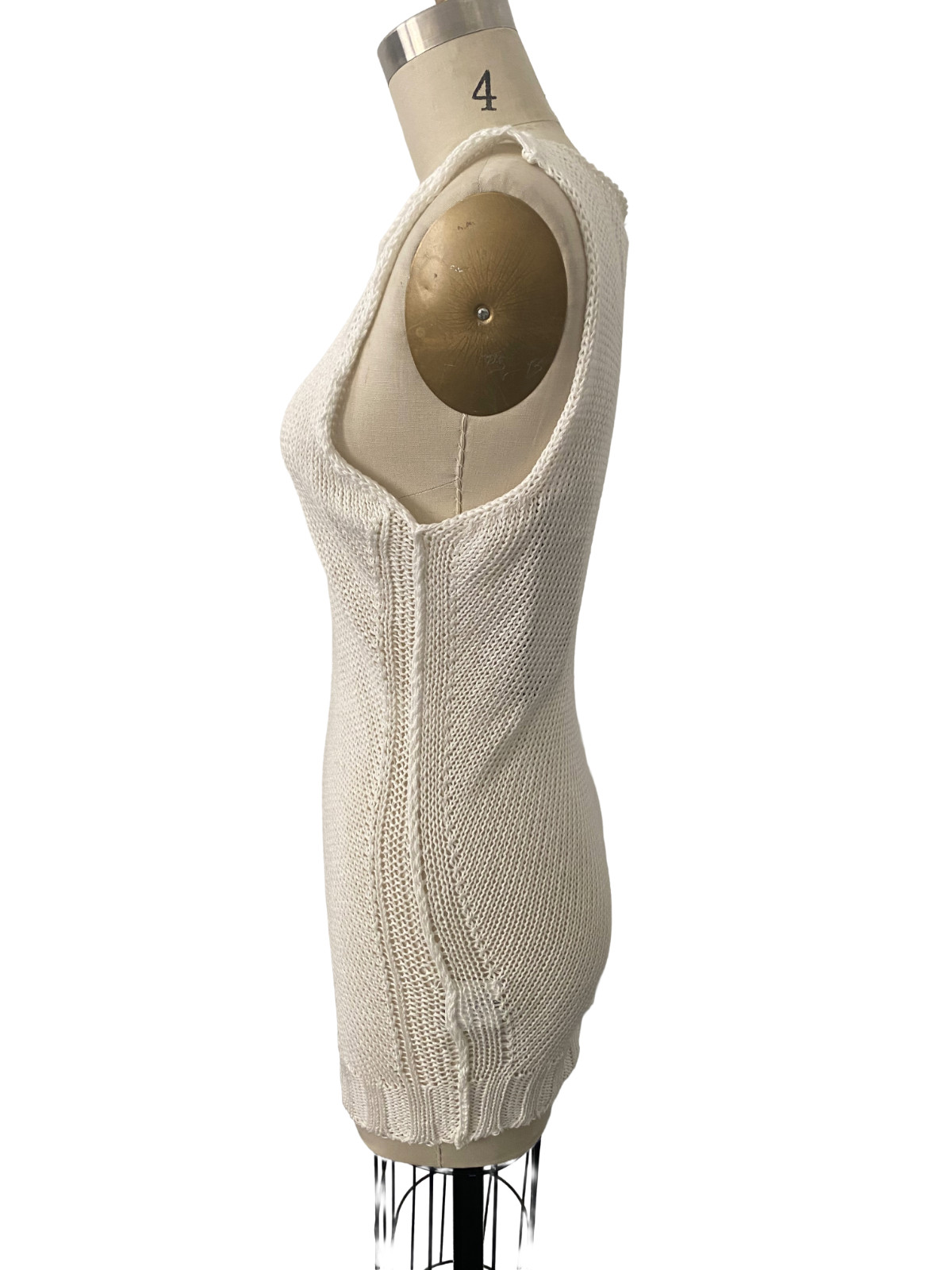 Pier Antonio Gaspari Ecru knit sweater, Made in Italy, with an asymmetric cut