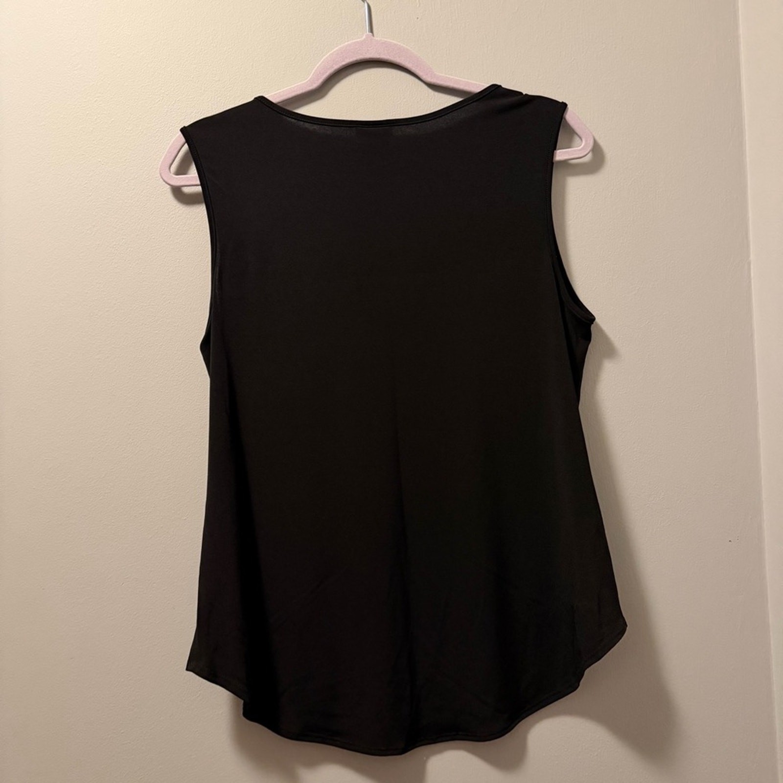 Worthington blouse tank black sheer pockets keyhole