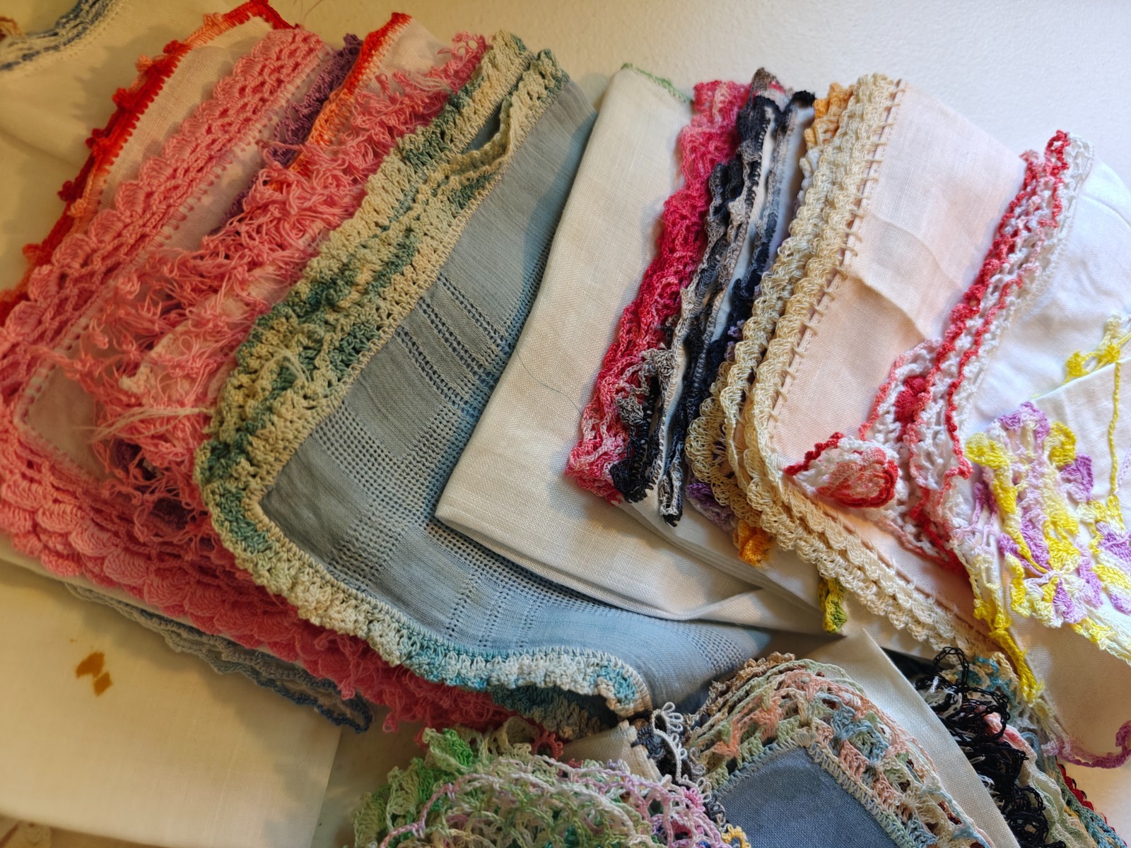 LARGE LOT! 100+ Crochet Edged Vintage Hankie Cutter Lot Tatting