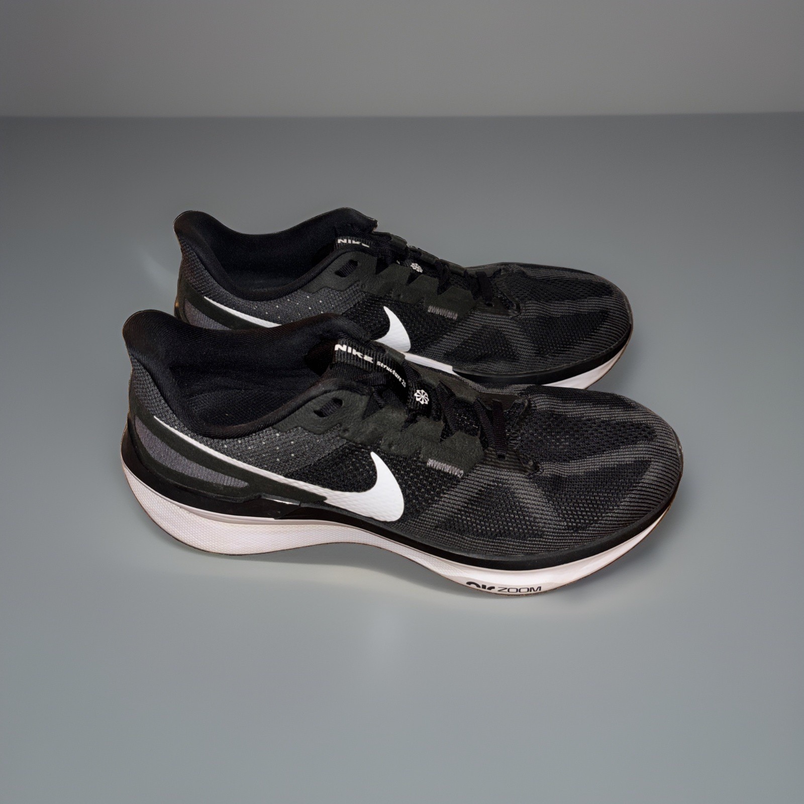 Nike Air Zoom Structure 25 Men’s Size 11D Black/Iron Grey DJ7883-002