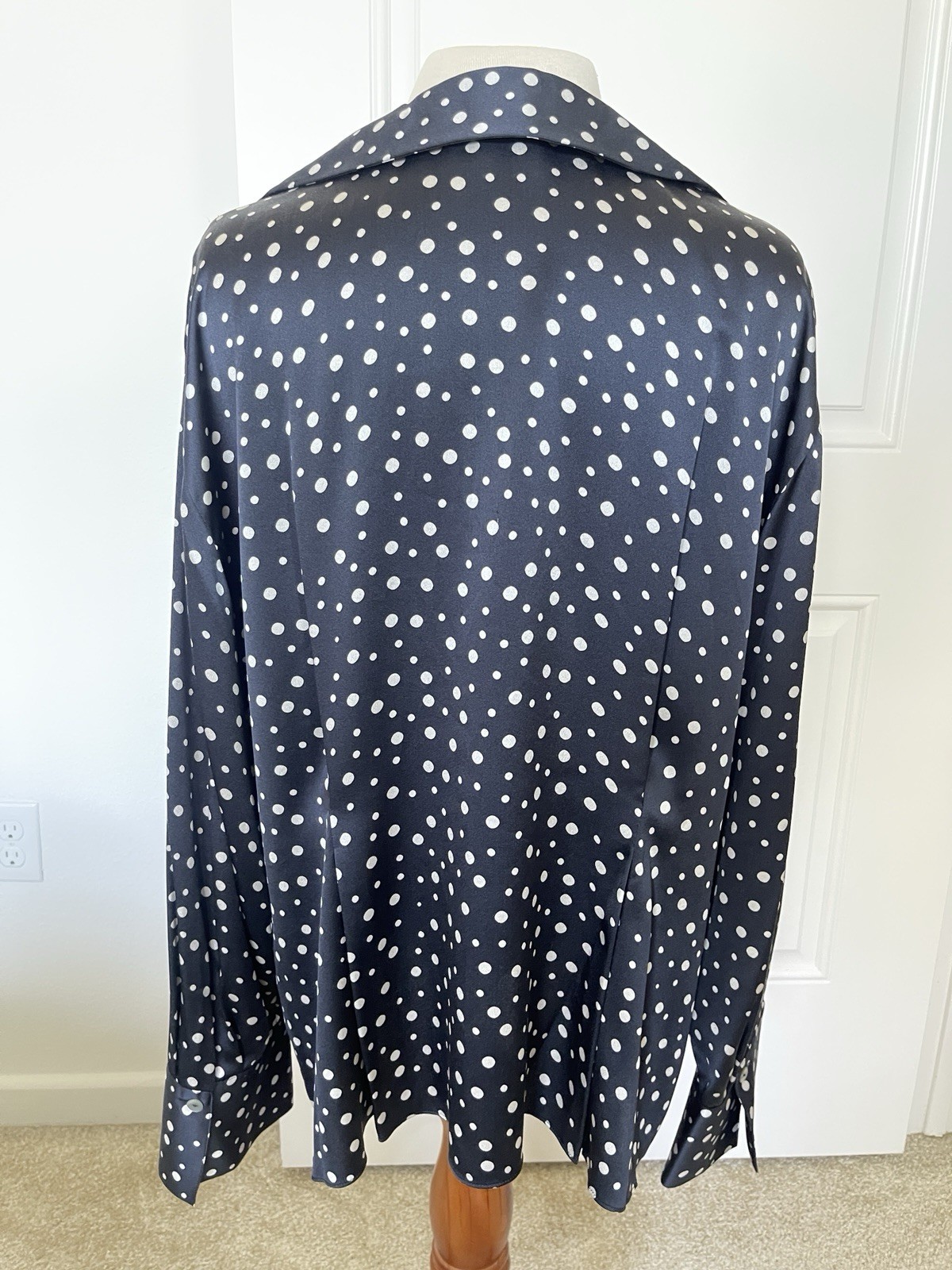 VINCE Camp Collar 100% Silk Deep Marine/Navy Blue Polka Dot Blouse 2X