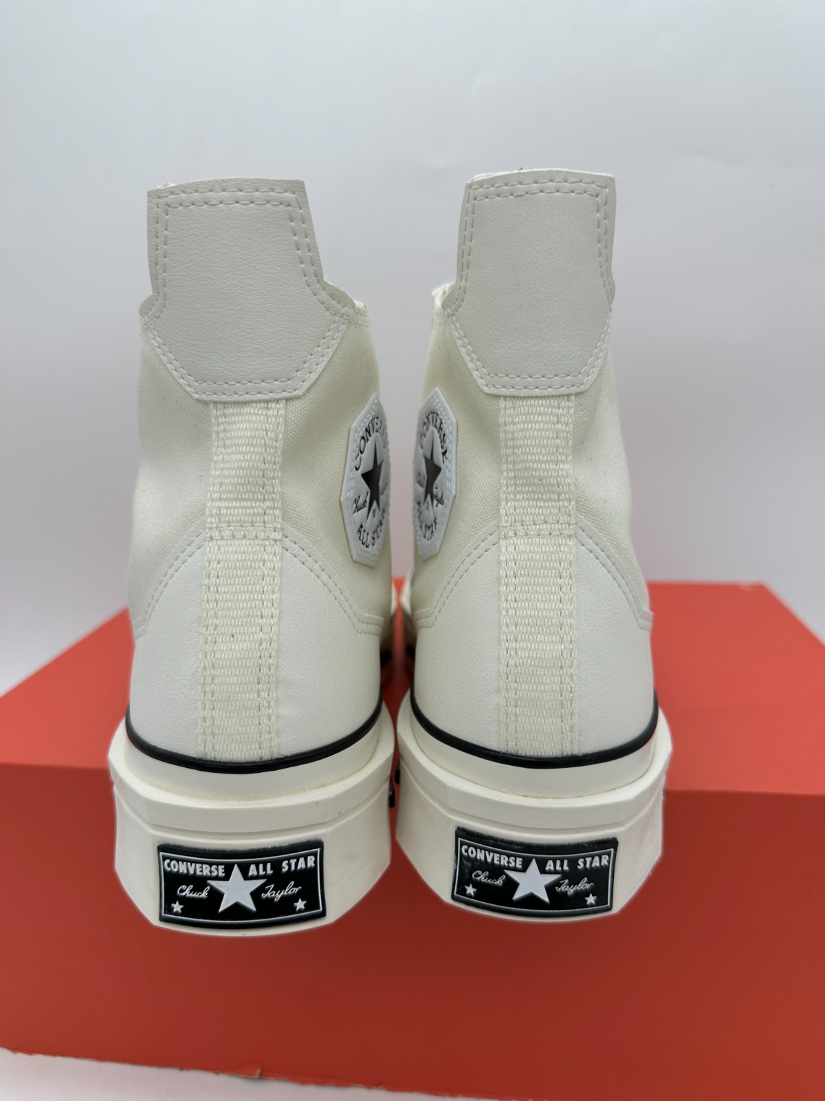 Converse Chuck 70 De Luxe Squared Men’s Size 10 White Athletic Shoes A06436C