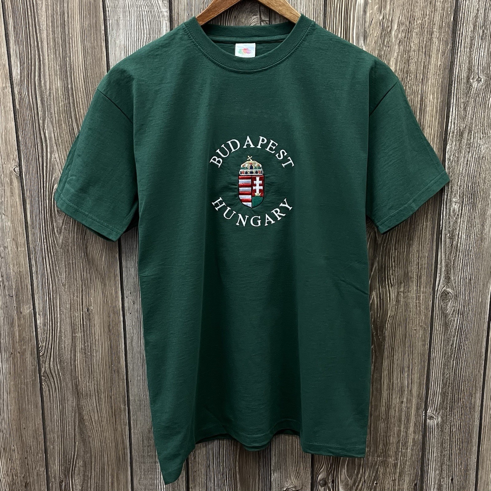 Vintage Budapest Hungary Crown Coat Of Arms Embroidered Tee Shirt Green Medium