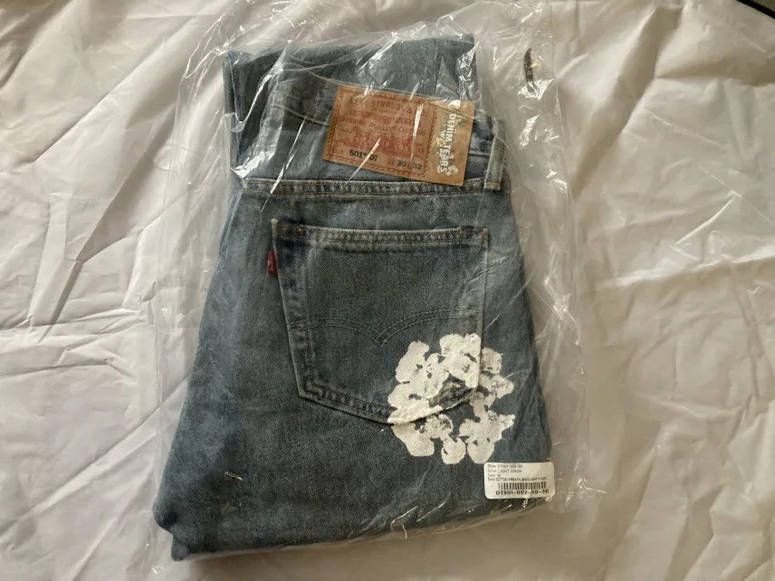Denim Tears x Levi’s 501 Jeans ‘The Cotton Wreath’ Light Wash DT501-002-3