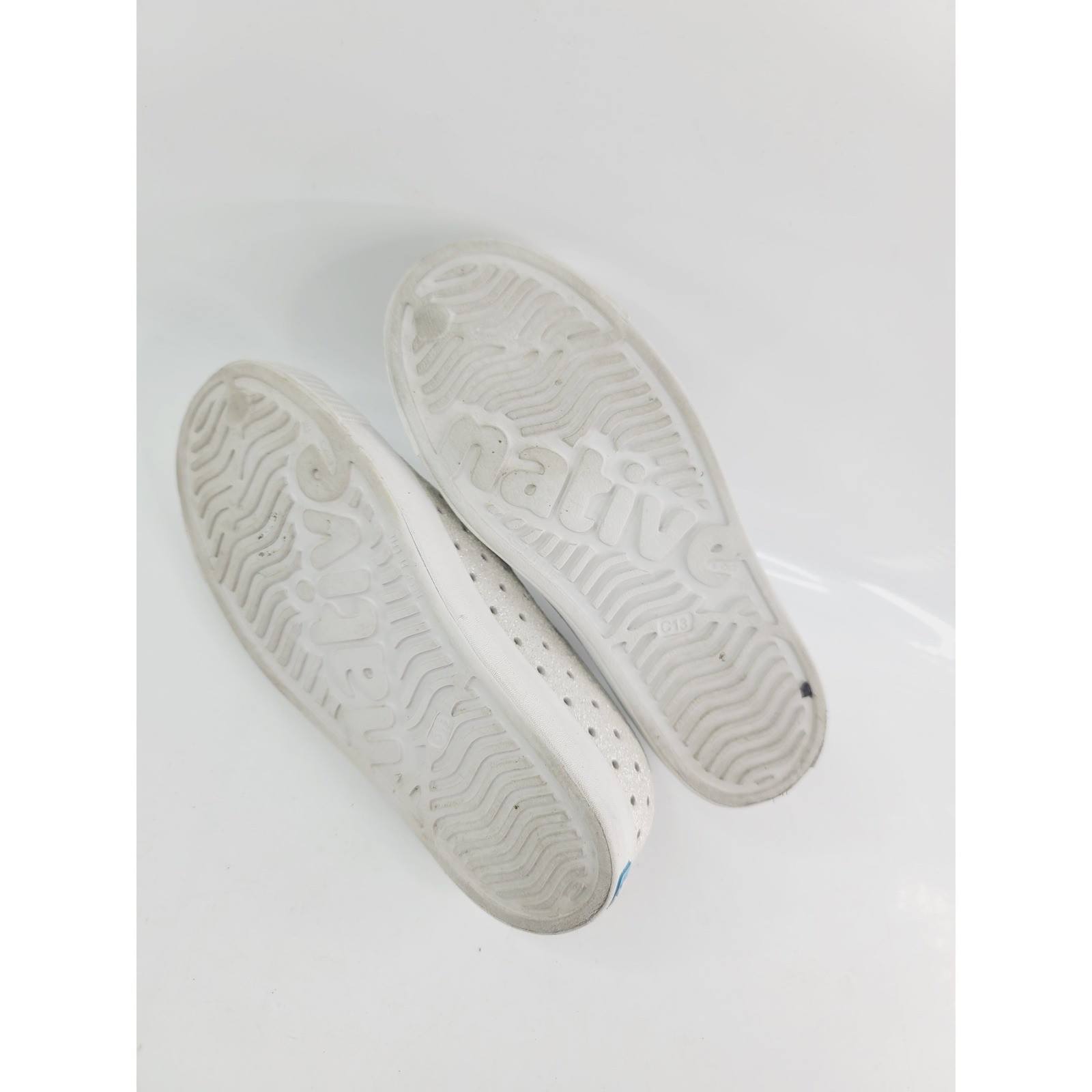 Native, Flat EVA (Ethylene-Vinyl Acetate) Slip-Ons Sandals, Girl, Size C13