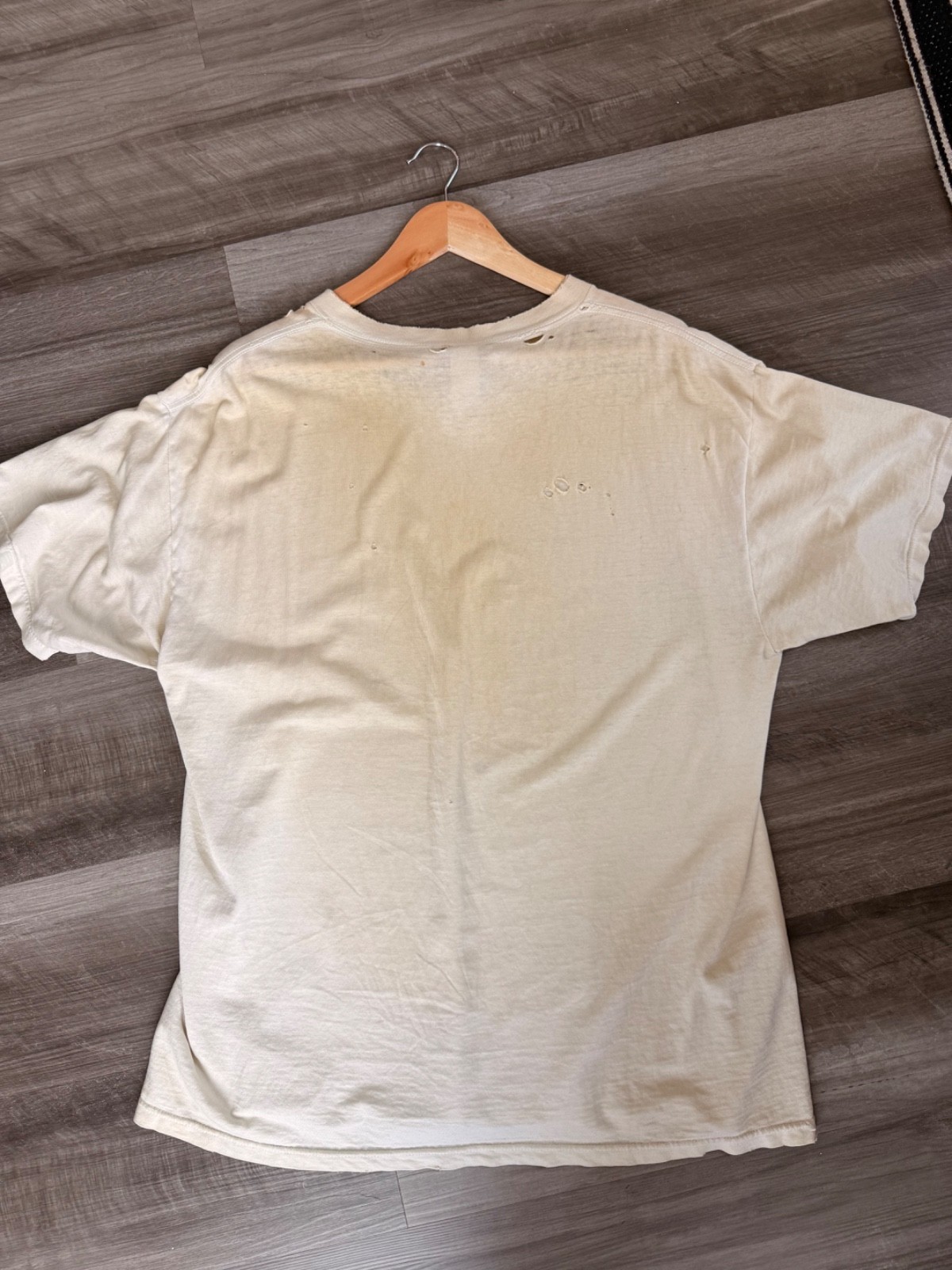 Kurt Cobain Memorial White 1994 Vintage T-Shirt – Nirvana – Giant – Thrashed