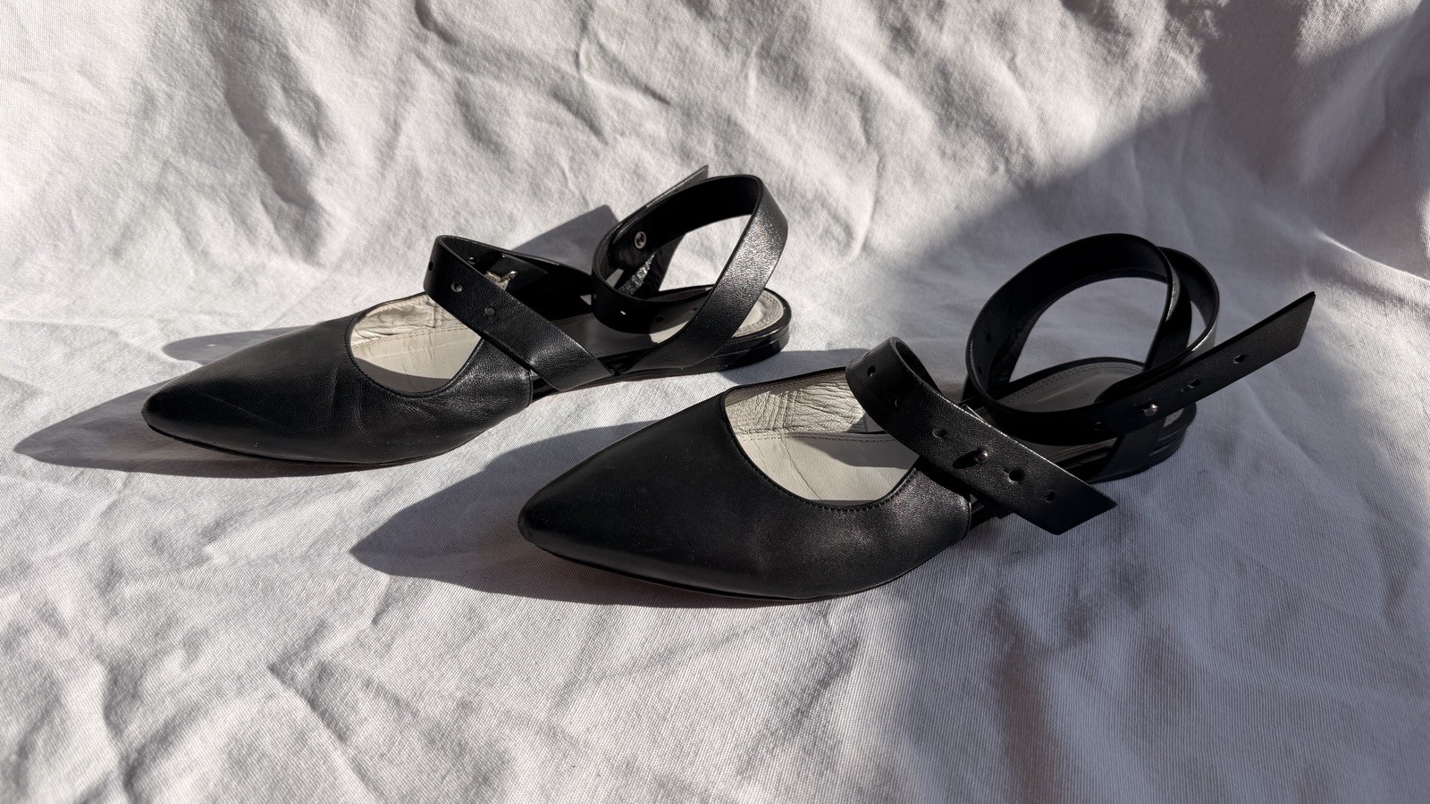 Vintage Black Leather Flats Ankle Wrap Slingback Pointy Toe by Strenesse 38