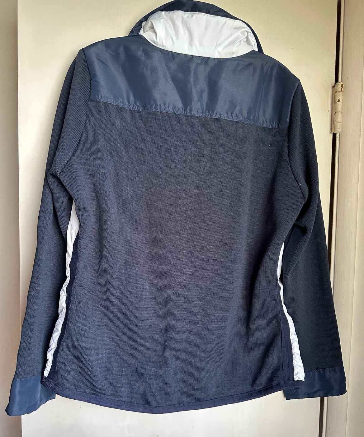 GOLFINO Soft Shell Full Zip Navy and White Jacket w/Plaid Accent – Size L