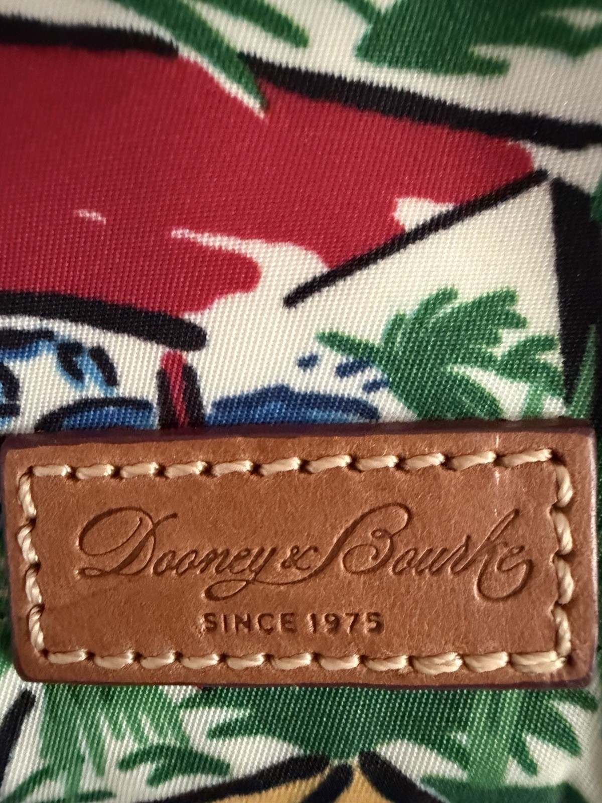 Dooney & Bourke Tropical Island Triple Zip Crossbody Bag Sandbar Pattern NWOT