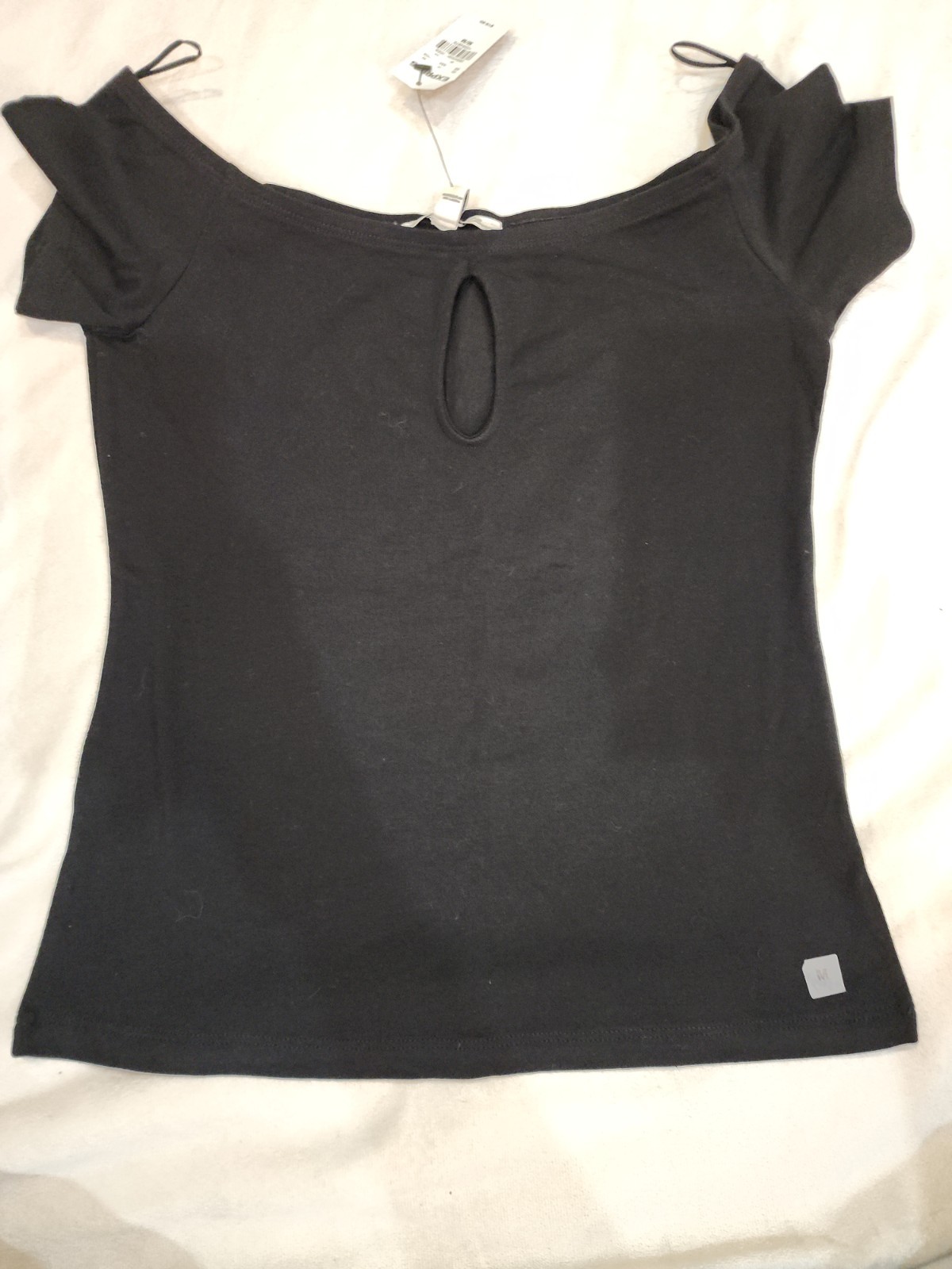 Express one Eleven Black M Siri Lanka RN 55285 95% Cotton 5% Spandex Cuello Boat