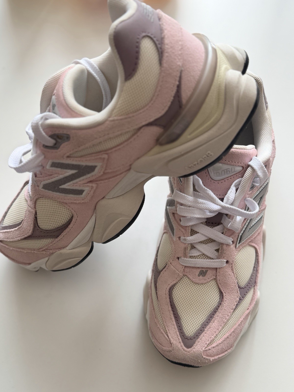 New Balance 9060 Colorblock Low Top Lace-Up Sneakers Pink Beige Purple