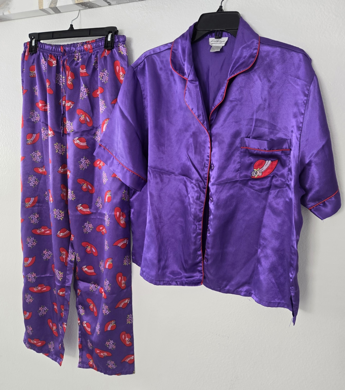 Purple Satin Two-Piece Pajama Set with Red Accent Print Size L