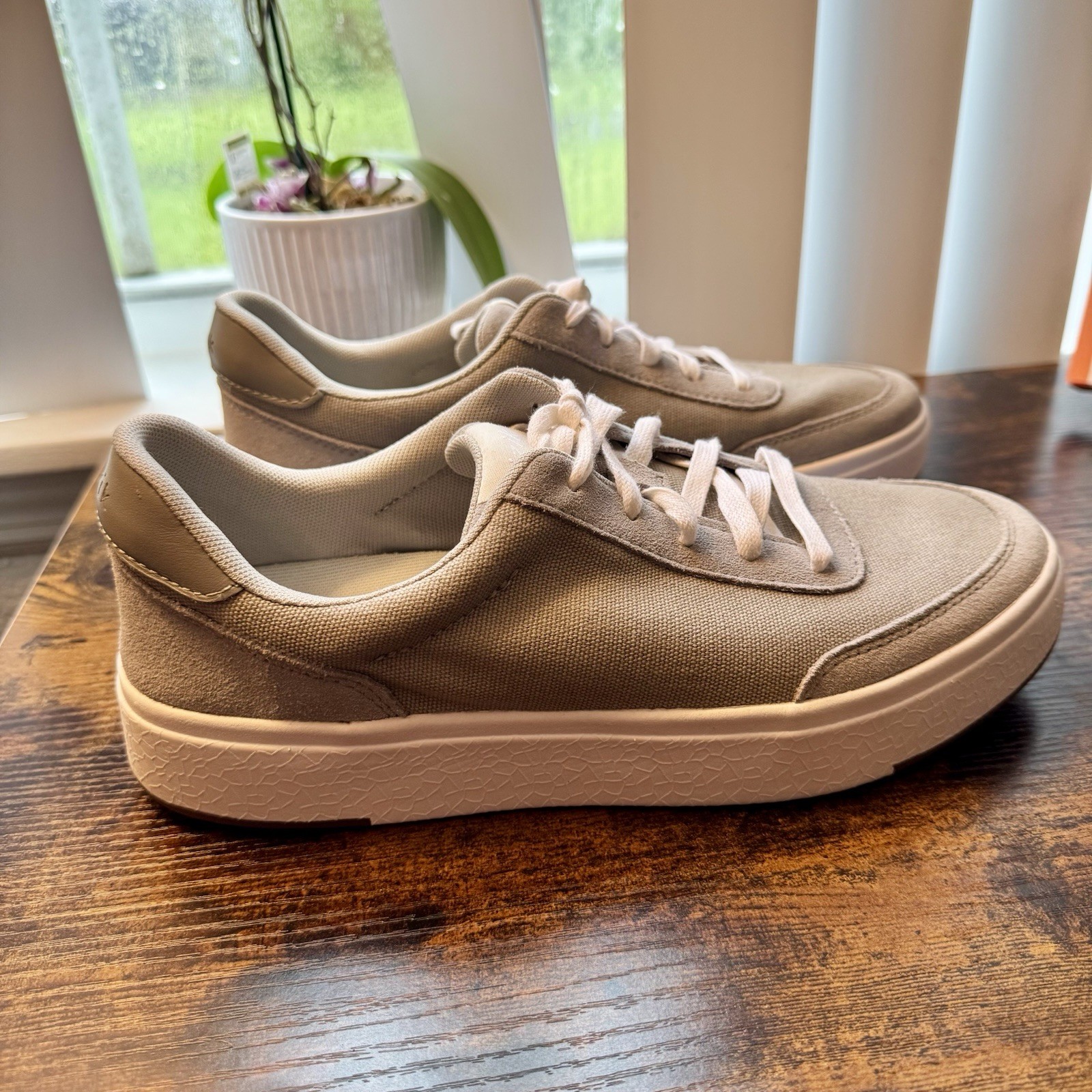Kizik Prague Breathable Canvas Suede Slip-On Sneakers Size 8.5 Men/10 Women New