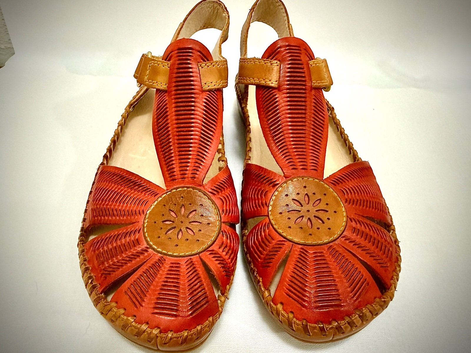 NWOB * Pikolinos Cadaqués Flat Closed Toe Buckle Heel Strap Sandals 39 / 8.5