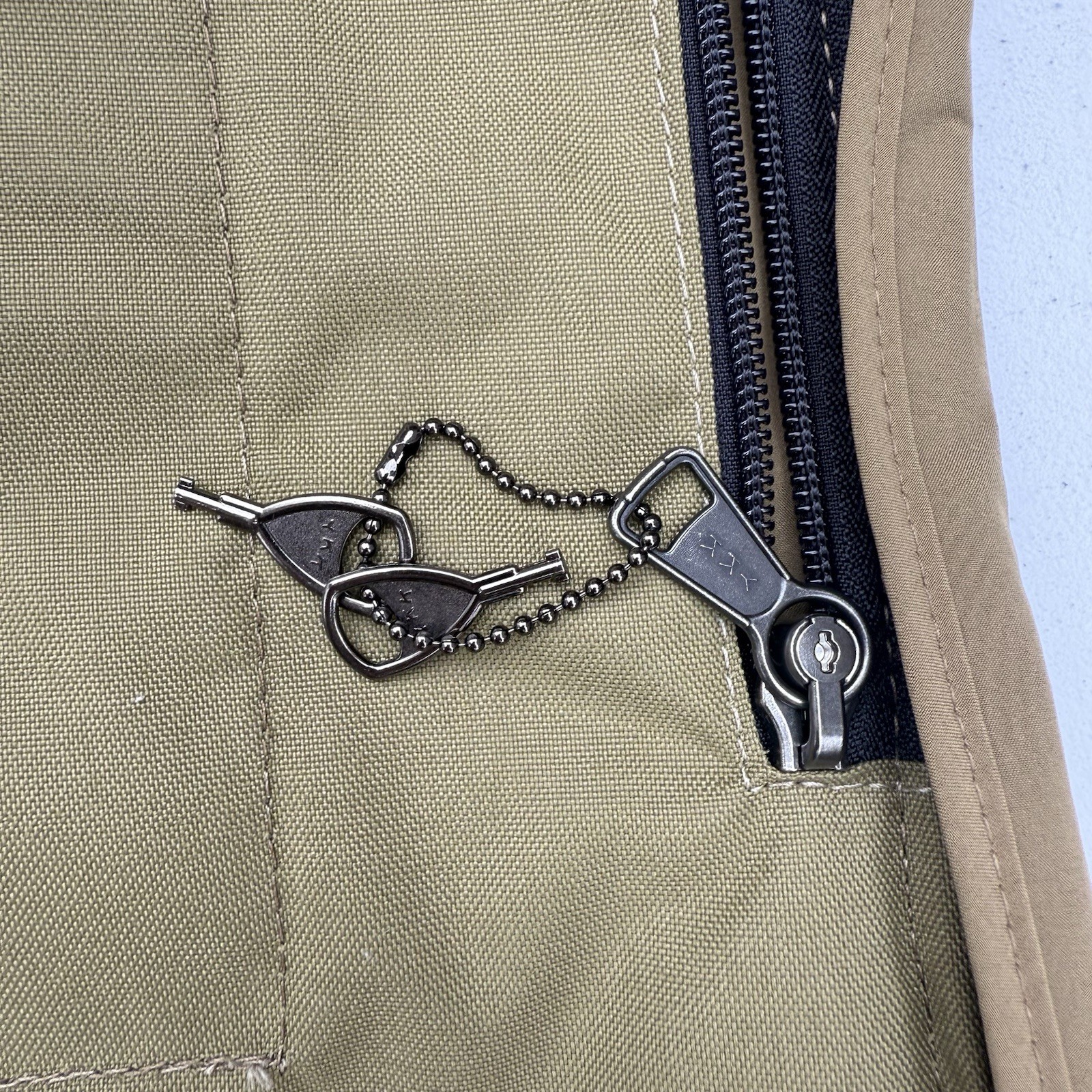 UnderTech Undercover TAN CONDOR PHANTOM SOFTSHELL JACKET 606 Men’s XL Conceal
