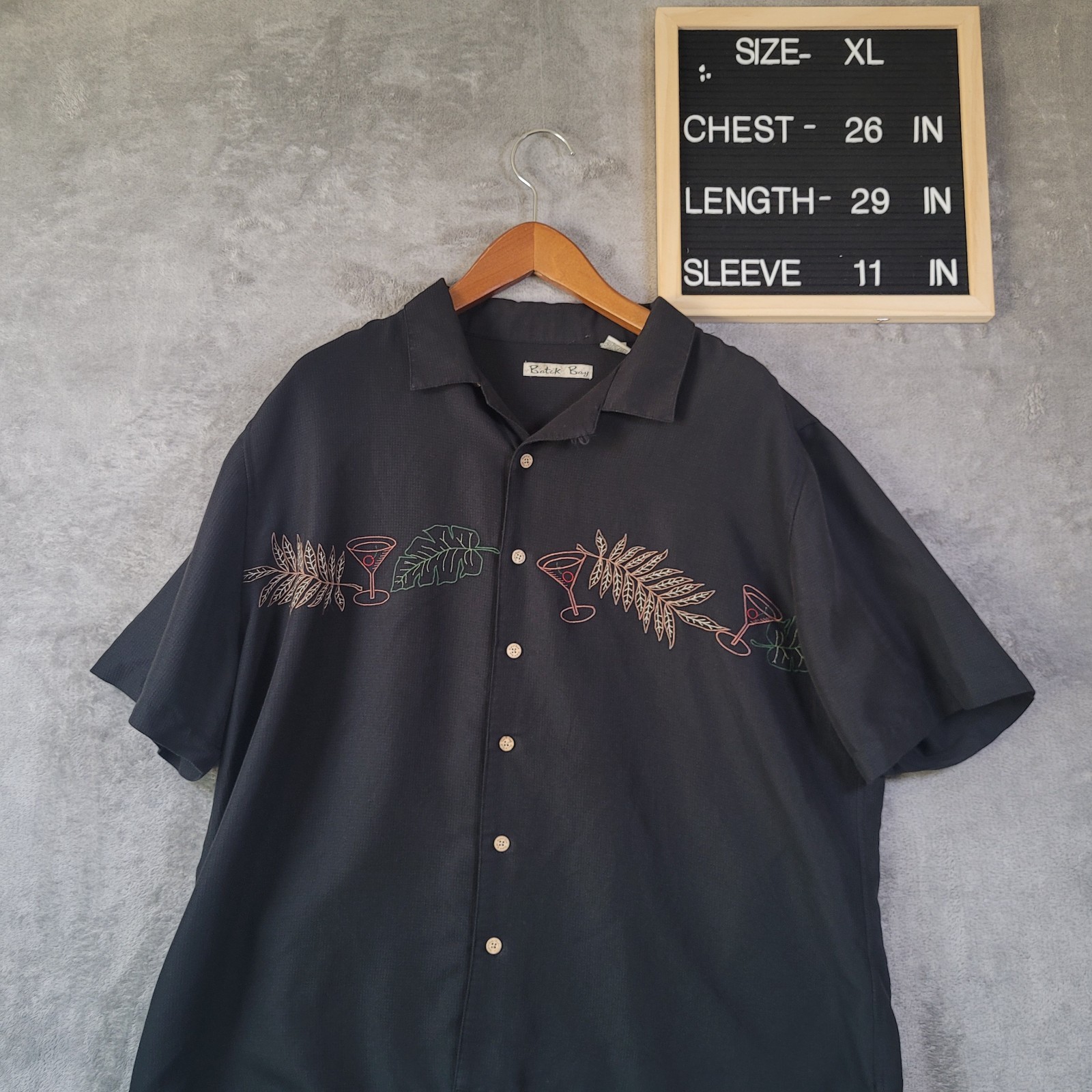 Batik Bay Men’s XL Black Embroidered Martini Tropical Camp Shirt Rayon Blend