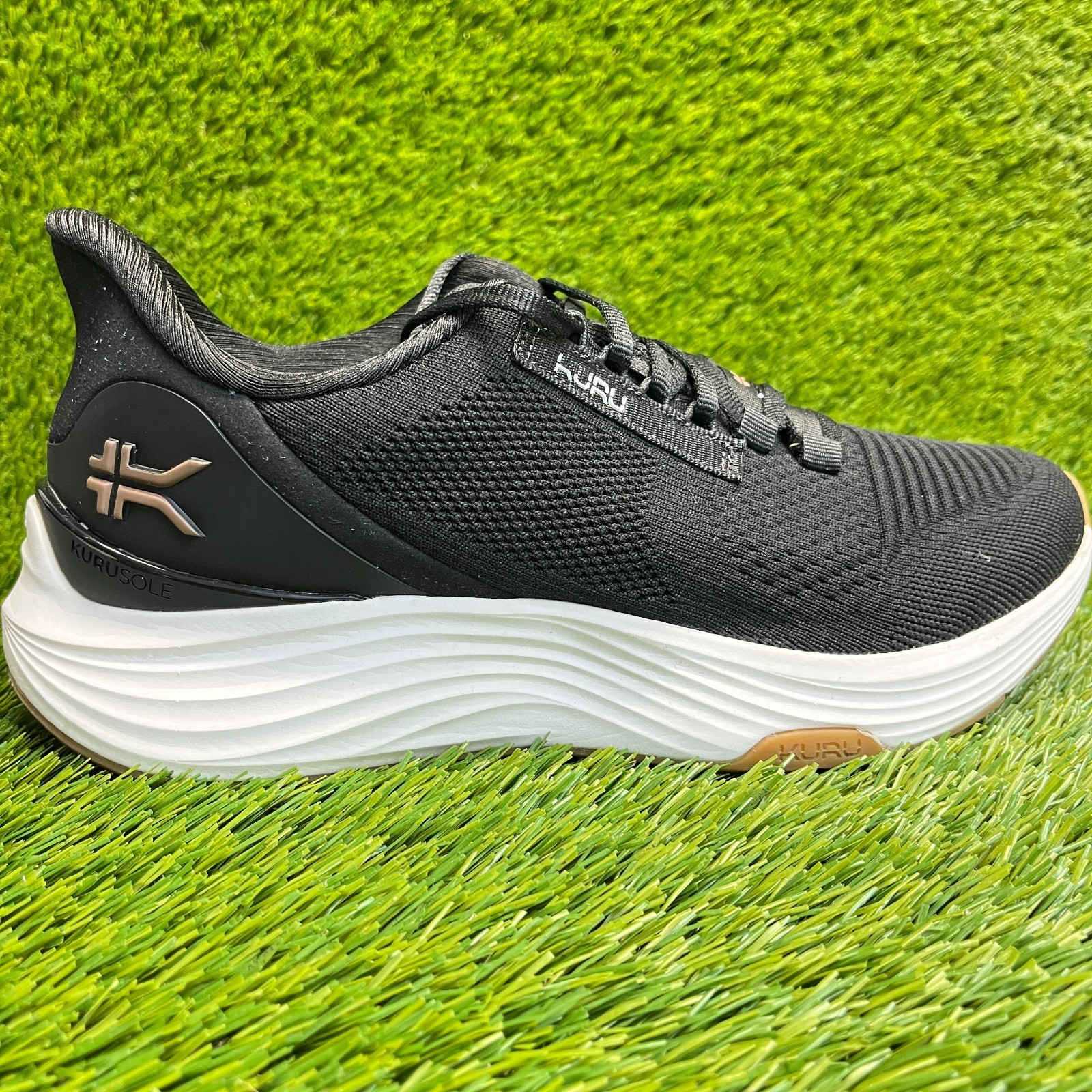 Kuru Atom 2 Womens Size 10D Black White Athletic Running Walking Shoes Sneakers