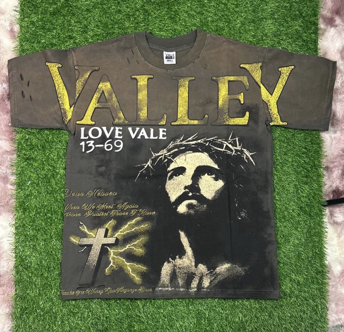 VALE Love Vale 13-69 Graphic Print Men’s Crew Neck Short Sleeve T-Shirt Gray
