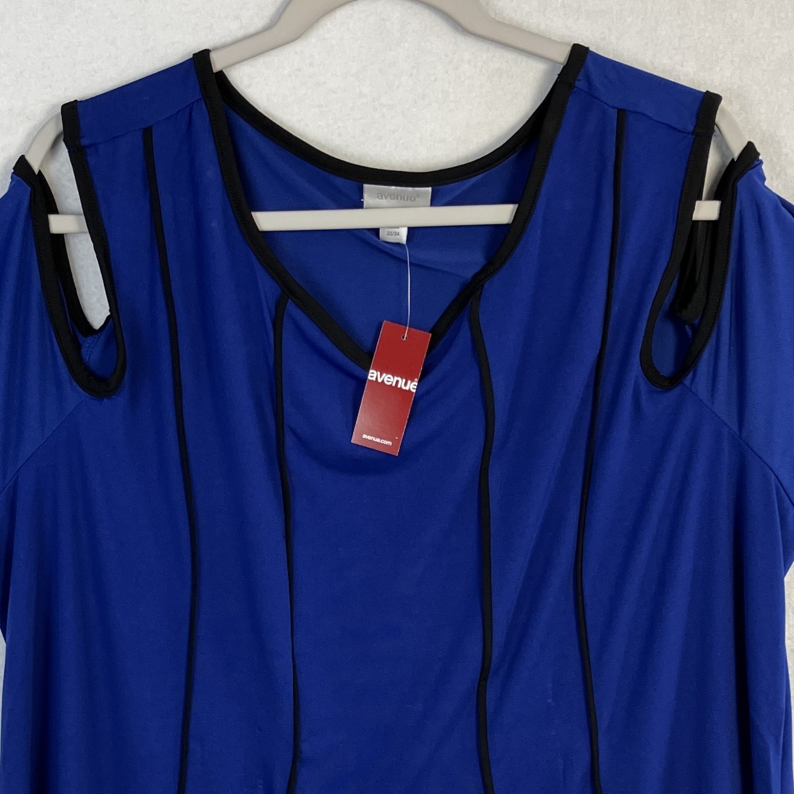 Avenue Cold Shoulder Asymmetric Tunic Women’s Size 22/24 Royal Blue