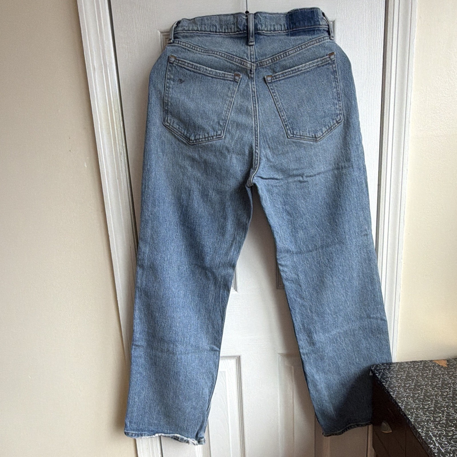 Abercrombie & Fitch 90s High Rise Relaxed Straight Jeans Light Wash Blue 29 – 8S