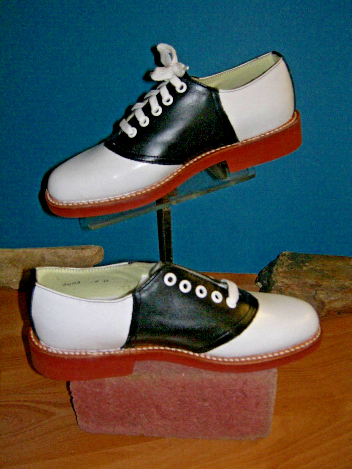 Stewart Marshall Saddle Shoes NOS US women’s 8-9.5 wide/ men’s 6-7.5D
