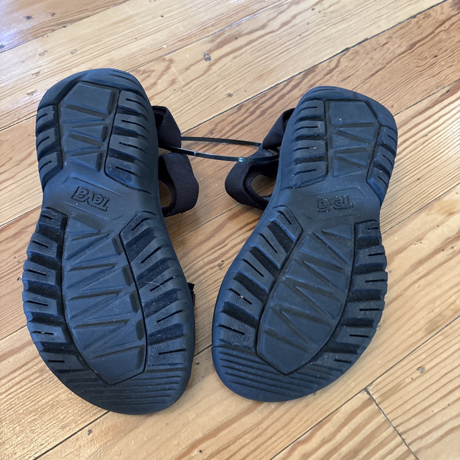 Teva Hurricane XLT2 Sport Sandals Black Adjustable Straps Hiking Camping Women 6