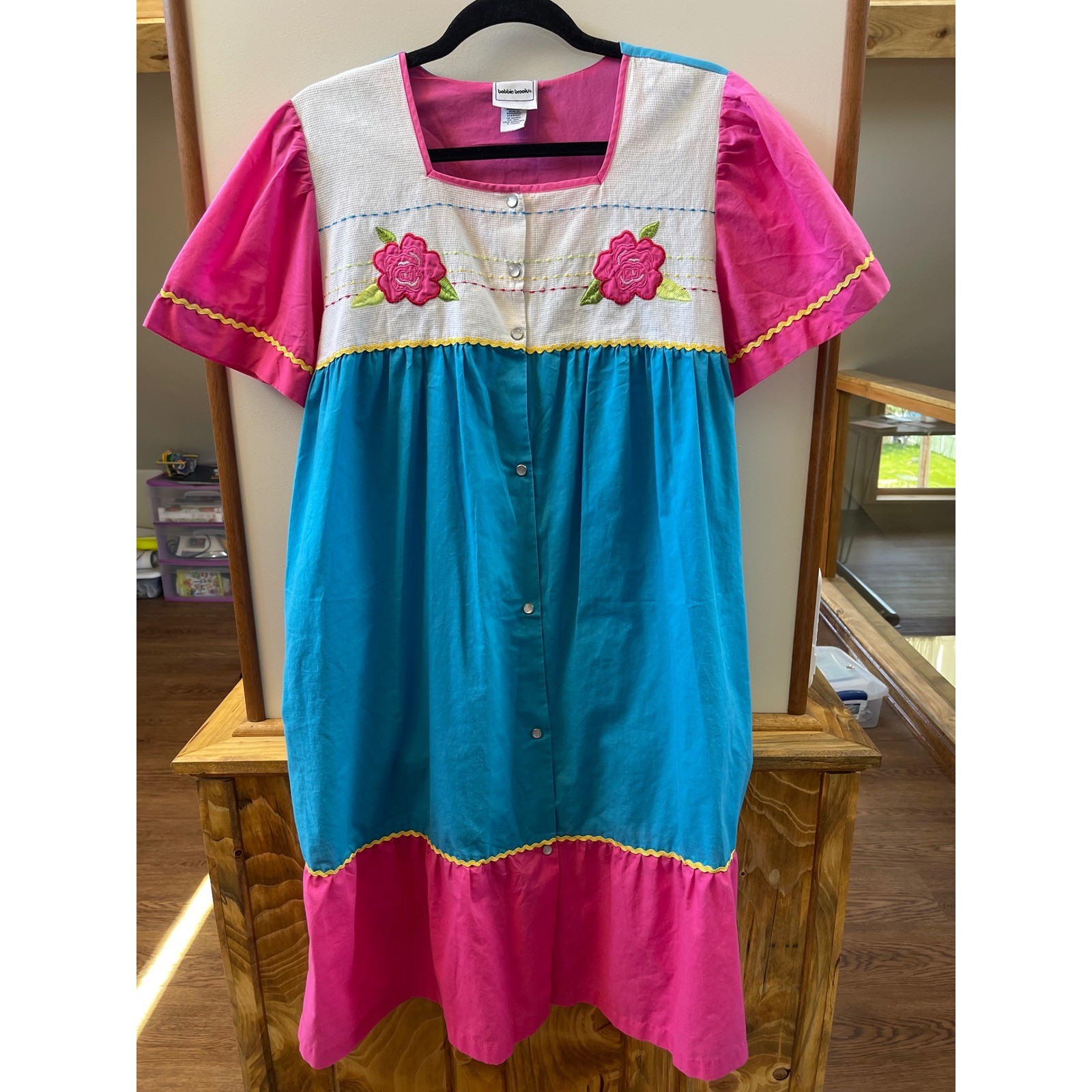 Bobbie Brooks 80’s Vintage Muumuu House Dress Pink Blue Floral Embroidered Med