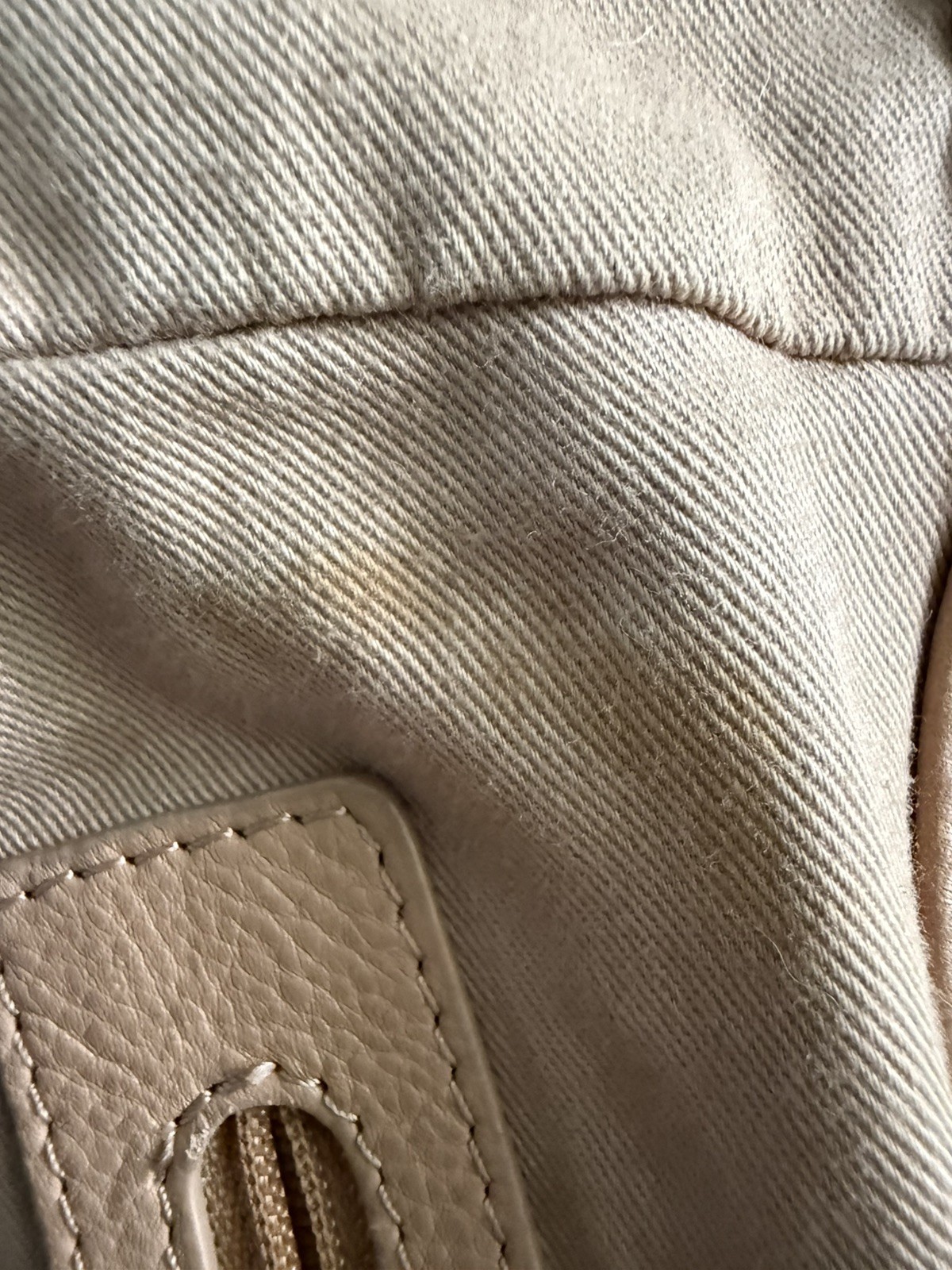 Vintage Wilsons Leather Y2K Light Brown Pebbled Whipstitch Turn Lock Flap Bag