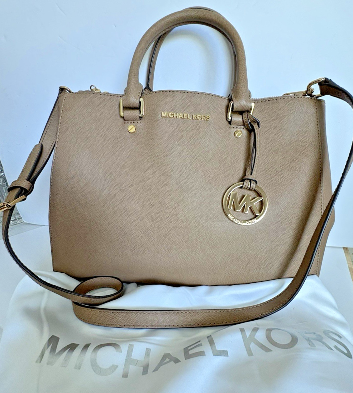 Michael Kors Savannah Saffiano Leather Large Handbag Excellent W Dust Cover Tan