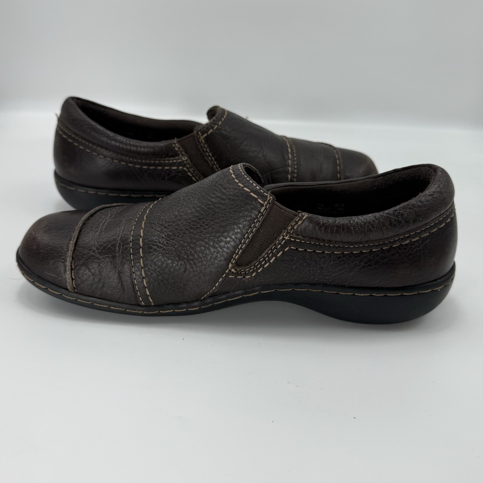Clarks Ashland Indigo Brown Leather Casual Slip On Loafers Ladies Size 8.5