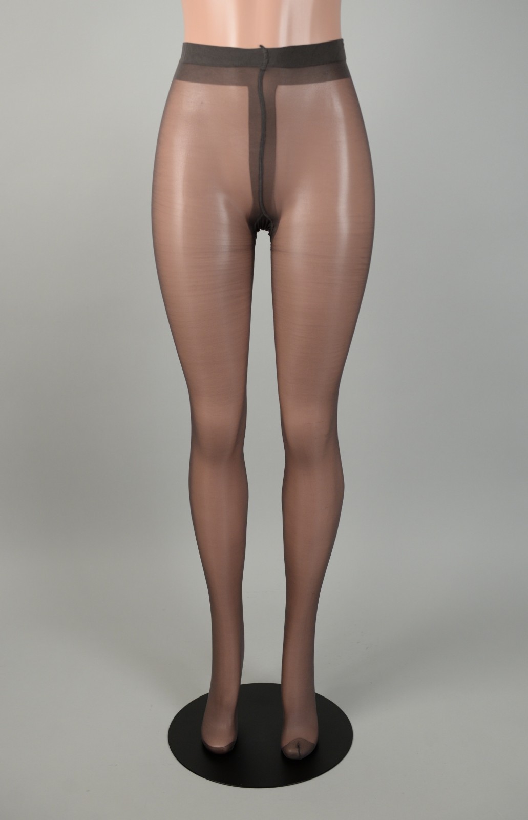 NOS Pretty Polly Italia Ultra Sheer 10 Denier Pantyhose Tights – Dusky Black