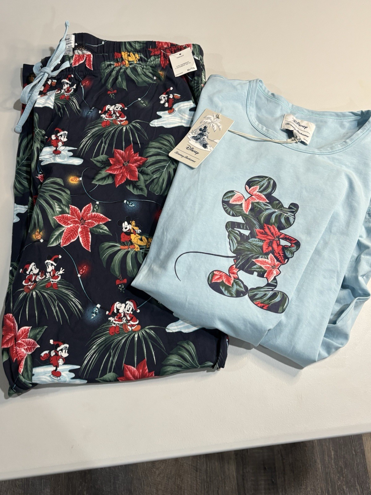 Tommy Bahama Disney Mickey Mouse Christmas Pajama Set XL Blue/Black Drawstring