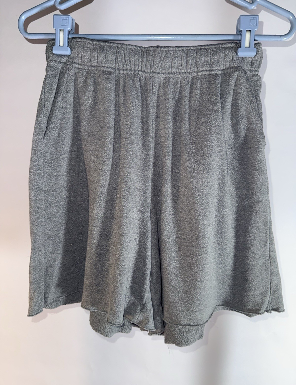 Wild Fable Women’s Gray Knit Sweat Shorts S Relaxed Fit Elastic Waist Pockets