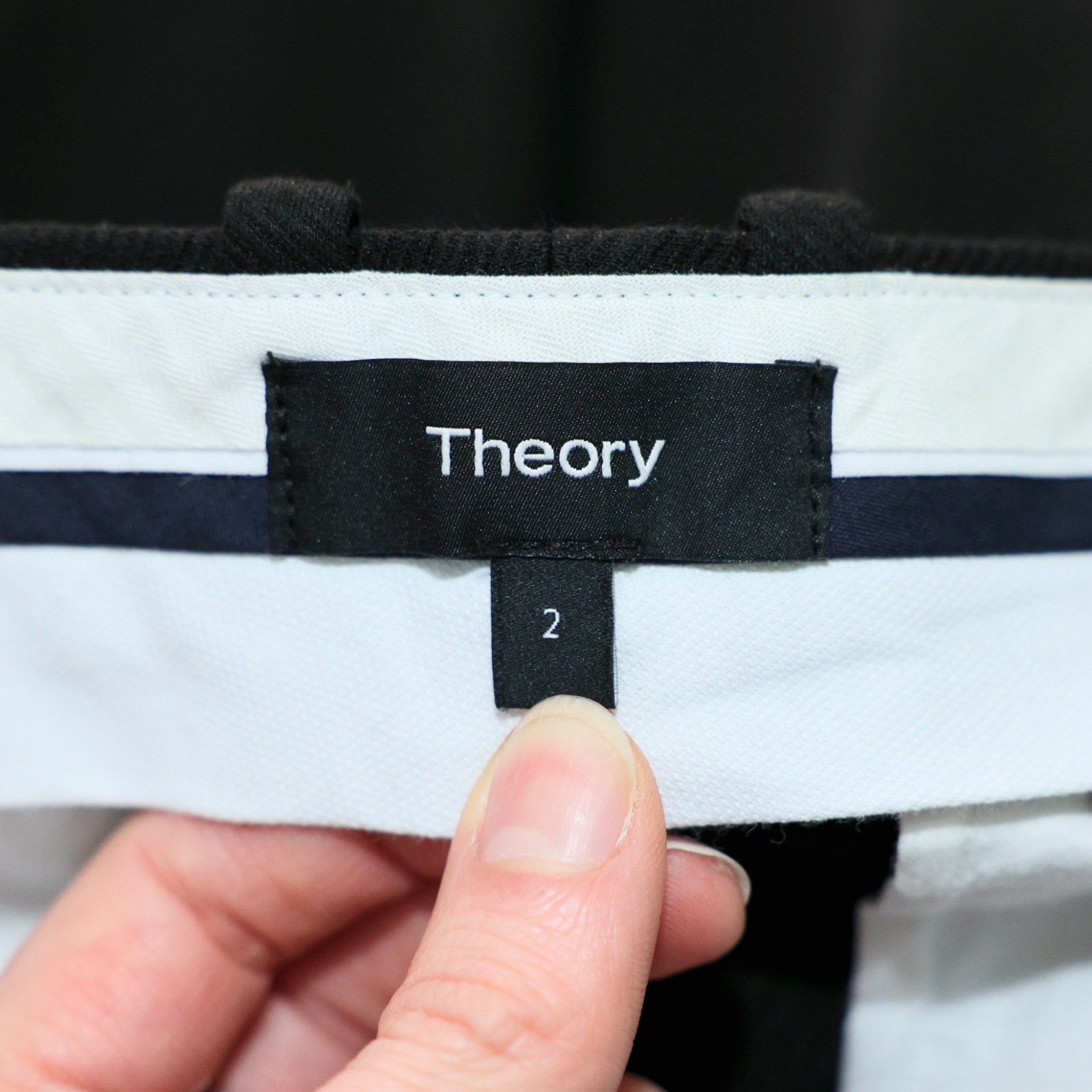$285 THEORY – Black Pintuck Knit Twill 2 Slim Fit Pants – Women’s Size 2 🔥