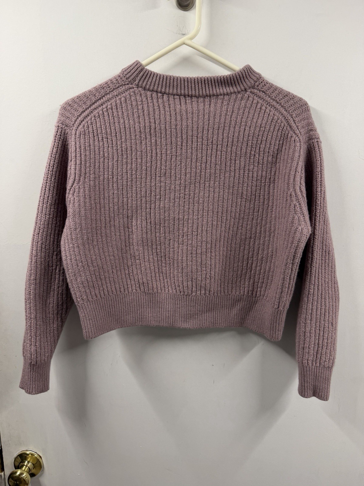Wilfred Womens Sweater 100% Merino Wool Aritzia Crop Maria Mauve