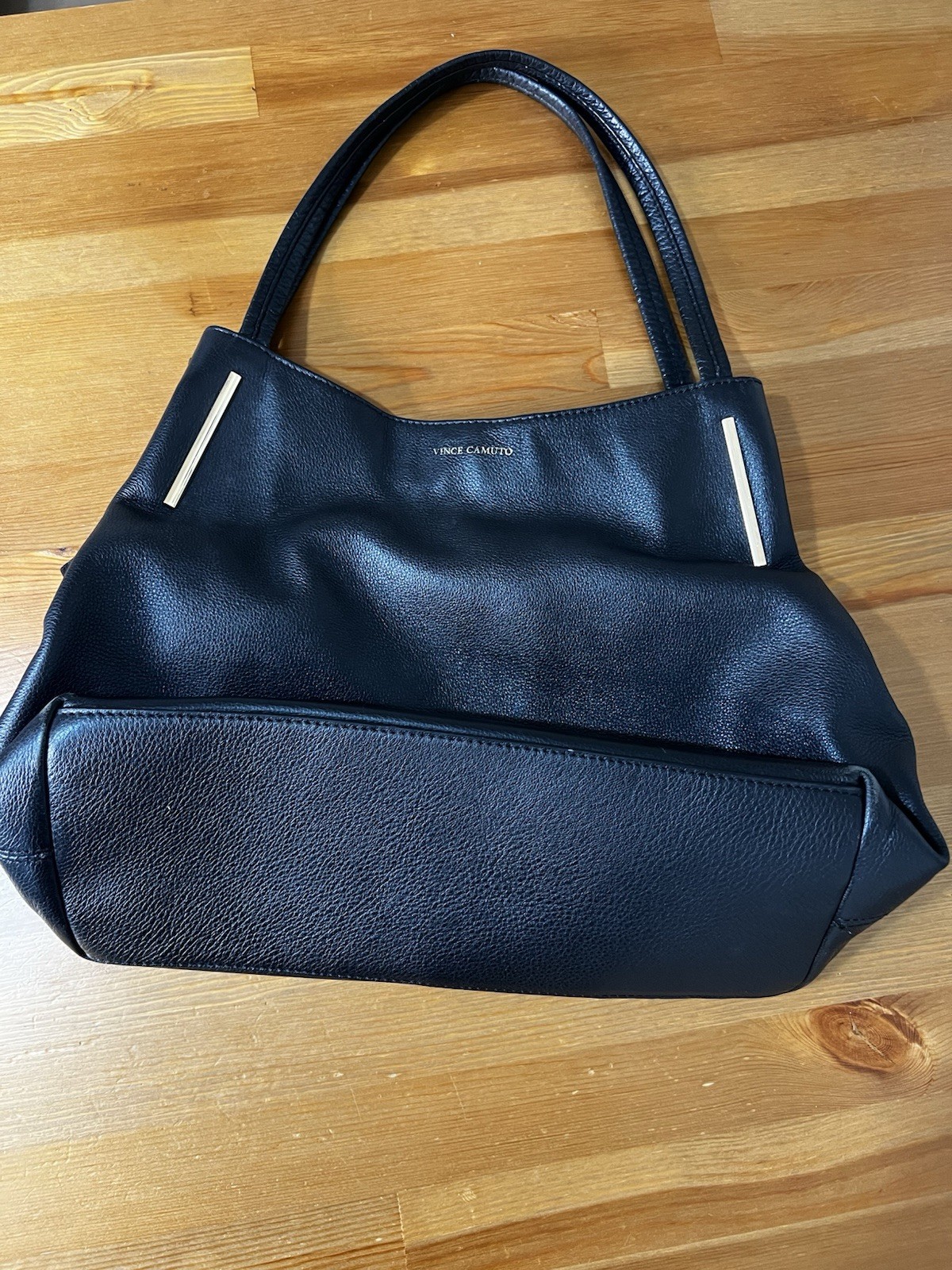 Vince Camuto 100% Genuine Leather Pebbled Shoulder Bag with Modular Pockets.