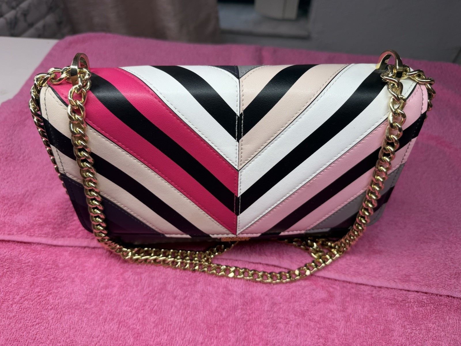 Victoria’s Secret Multicolor Chevron Quilted Chain Shoulder Bag, Magnetic