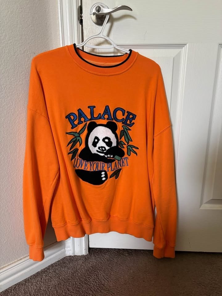 Palace Skateboards Panda Love Your Planet Crewneck Pullover Size Large Euc