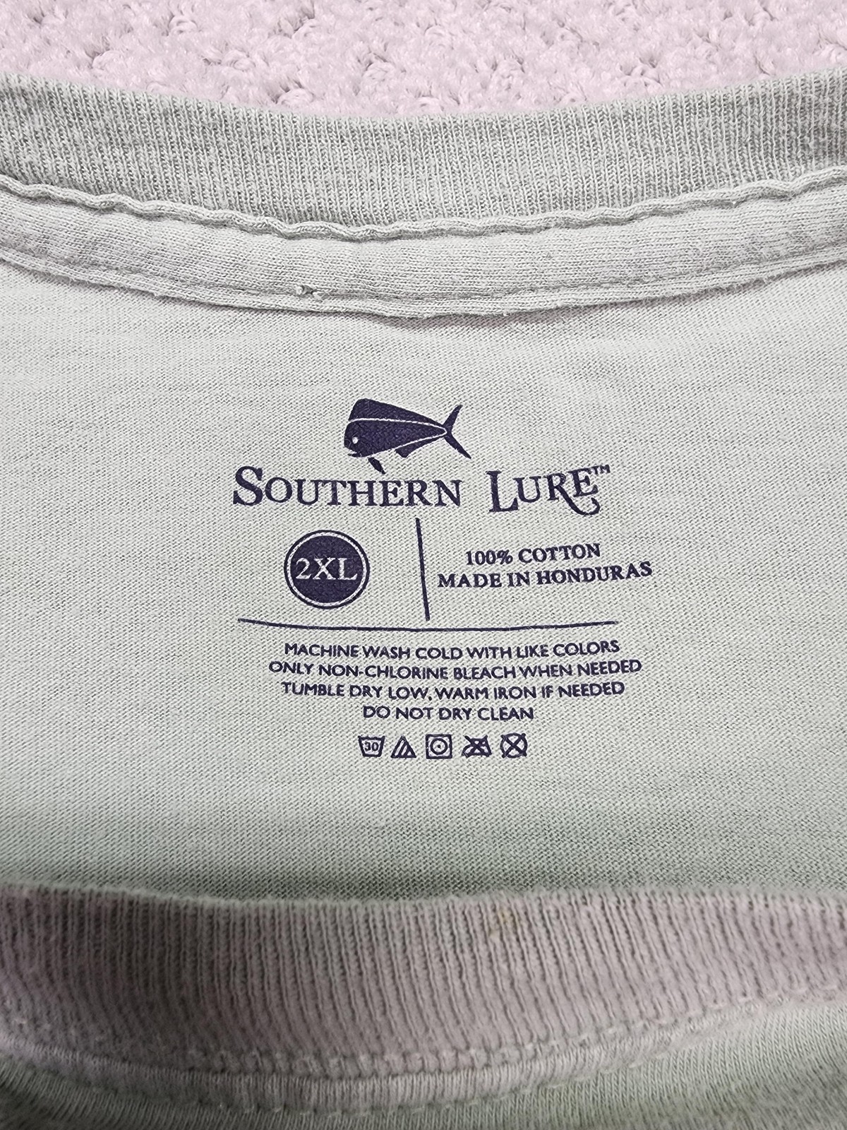 Southern Lure Shirt Mens 2XL Green Fish Graphic Pocket Tee 100% Cotton Tagless