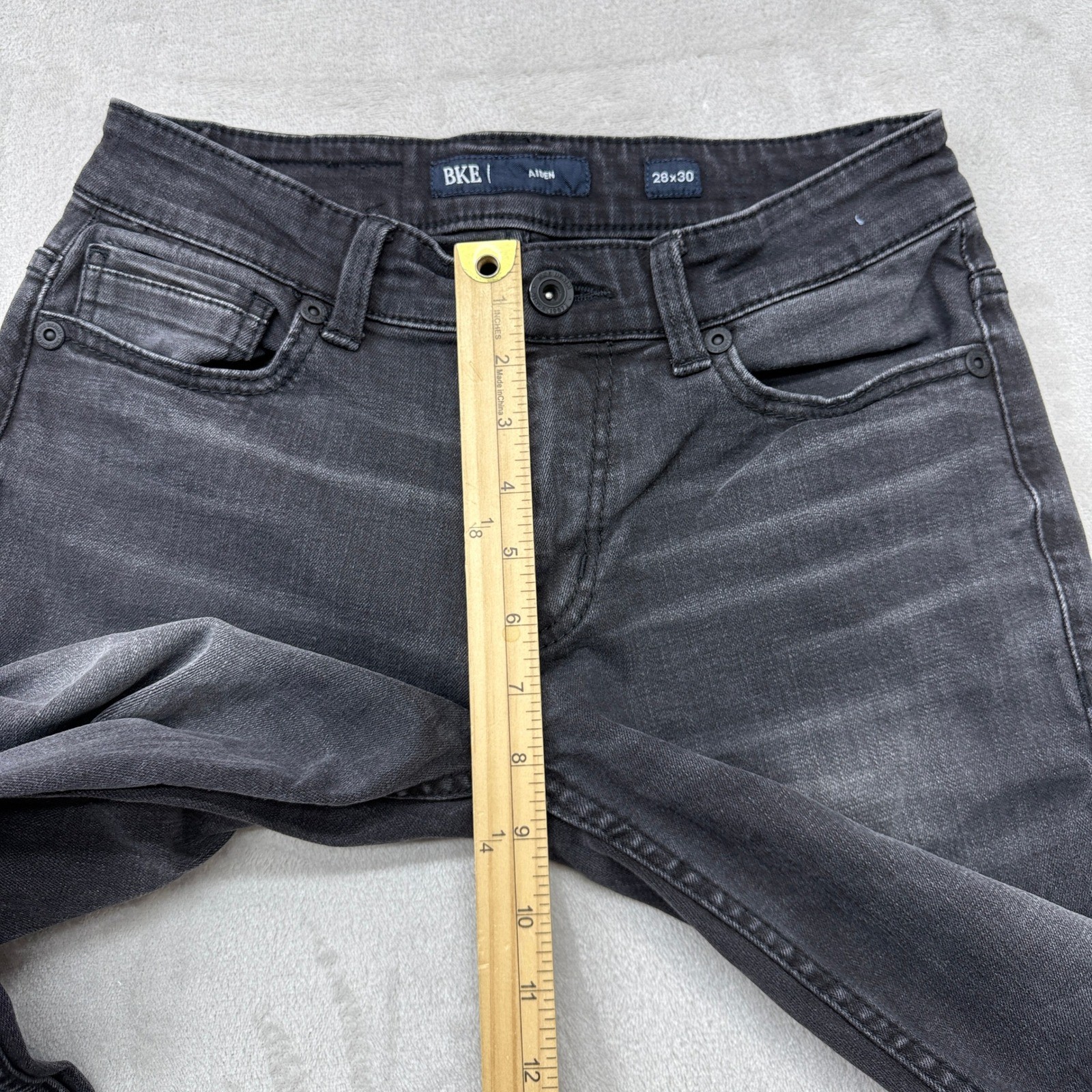 BKE Jeans Mens 28×30 Black Aiden Slim Straight Jeans Faded Stretch Denim Preppy